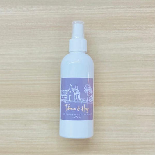 "Tobacco & Hay" - Room Spray