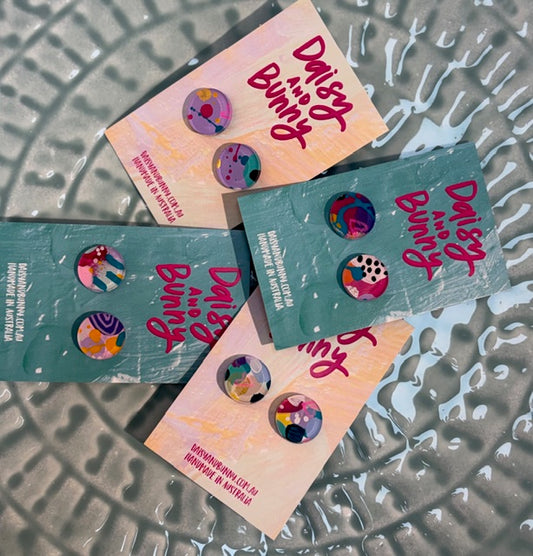Daisy and Bunny - 15mm Stud Assorted