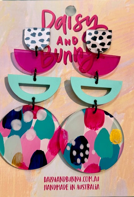 Daisy and Bunny - Dangle earring assorted